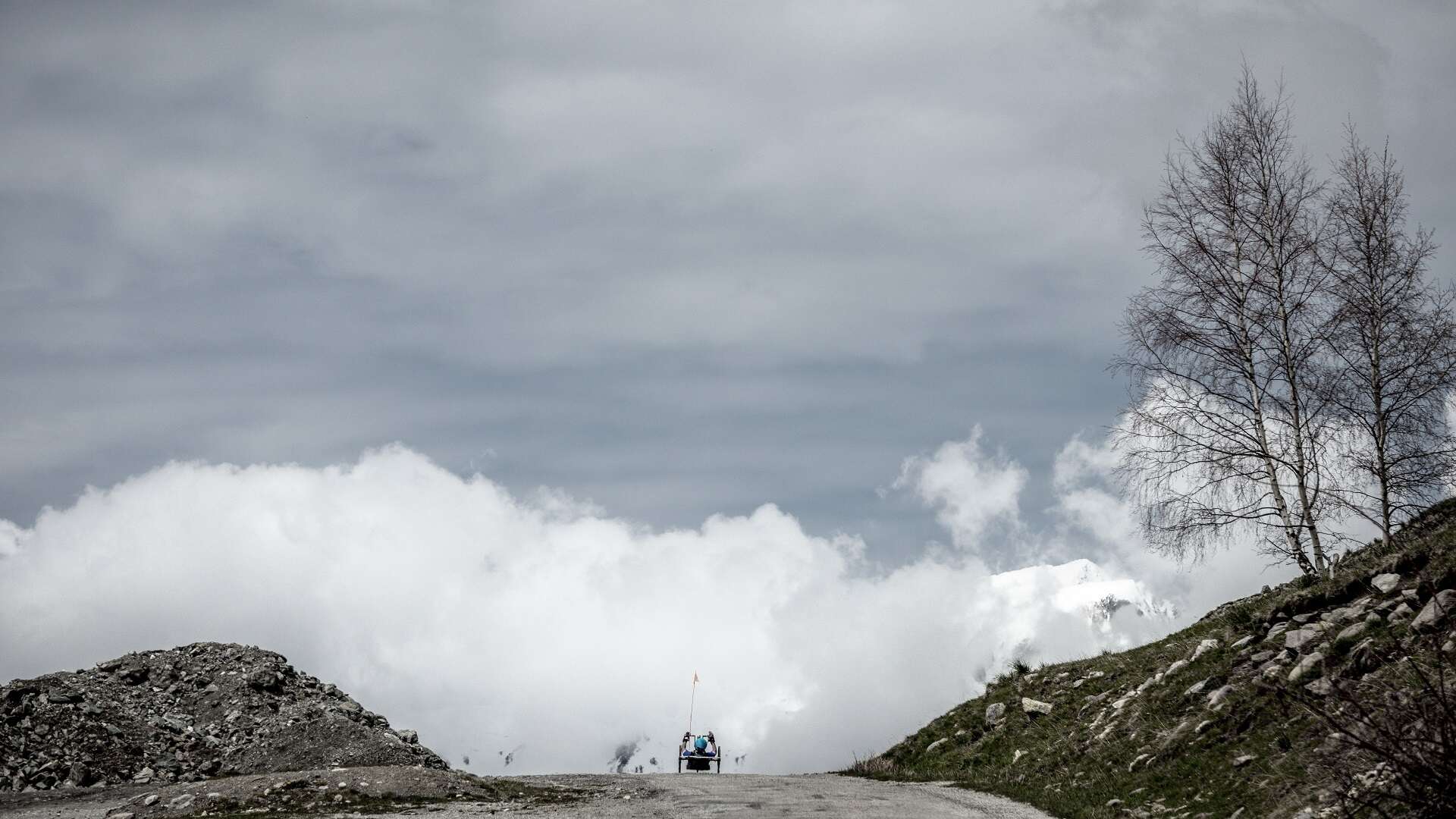 Florian Jouanny - paracyclisme gravissant une colline